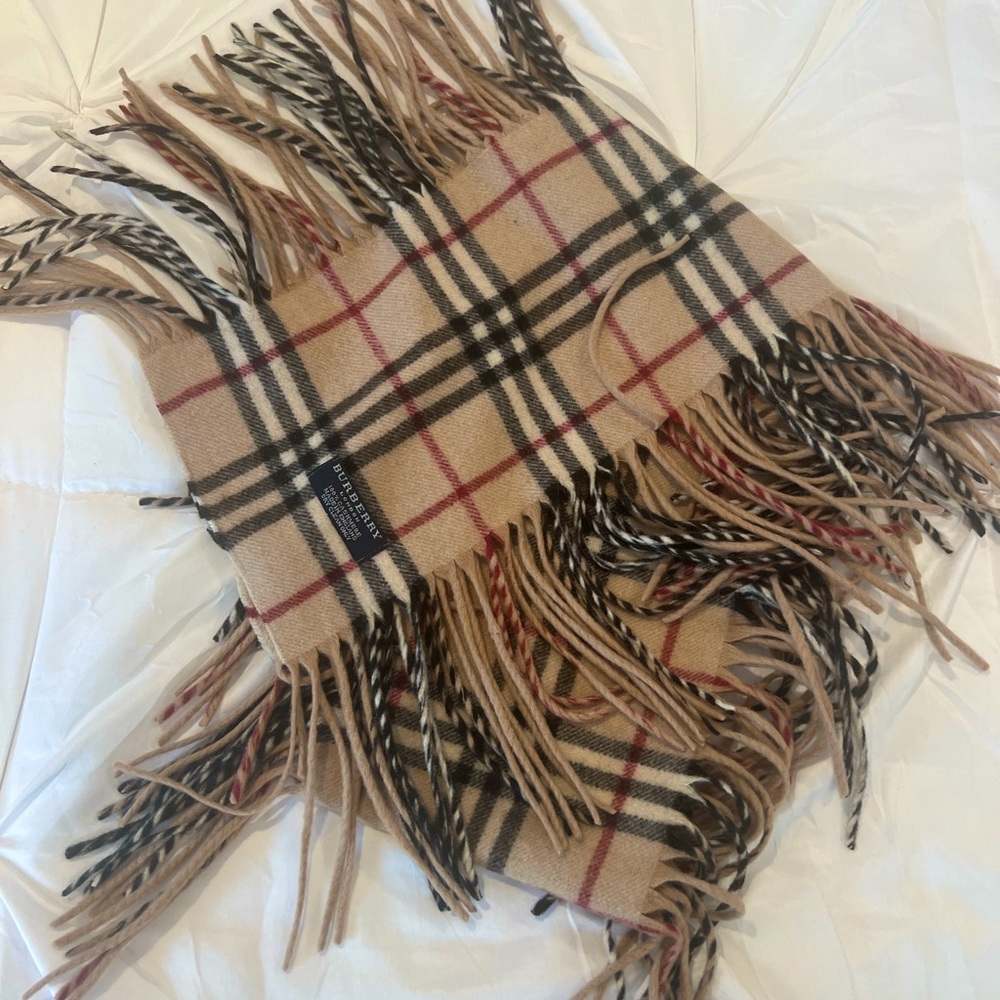 Burberry cashmere scarf